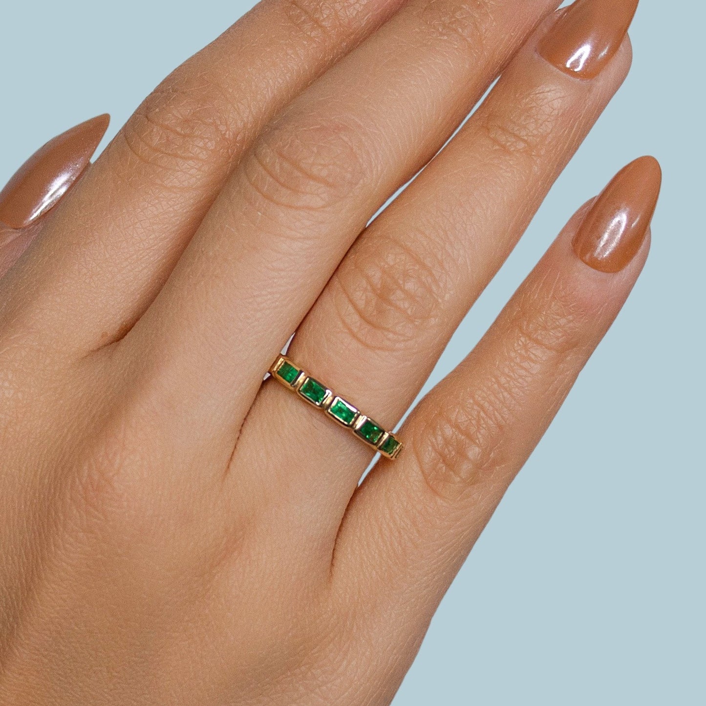 Bezel Set Emerald Gemstone Baguette Band