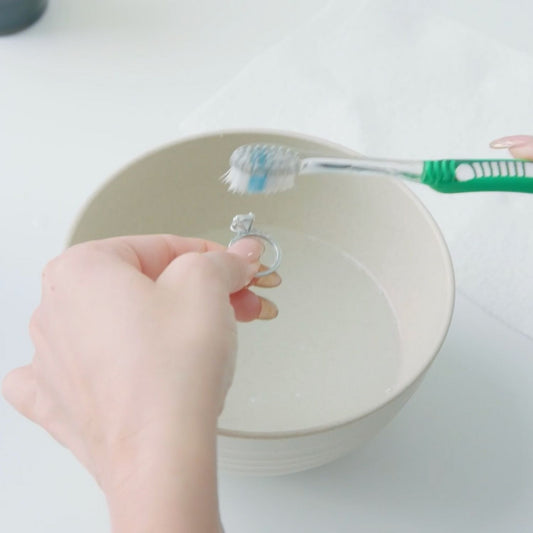 How To Properly Clean Your Jewelry!