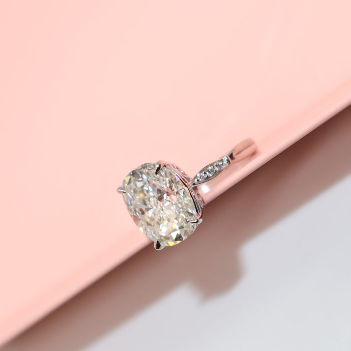 Tips For Designing a Dainty Engagement Ring