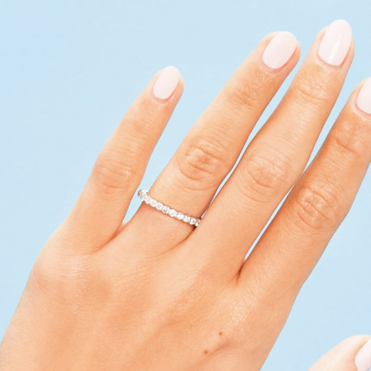 Defined Round Diamond Band