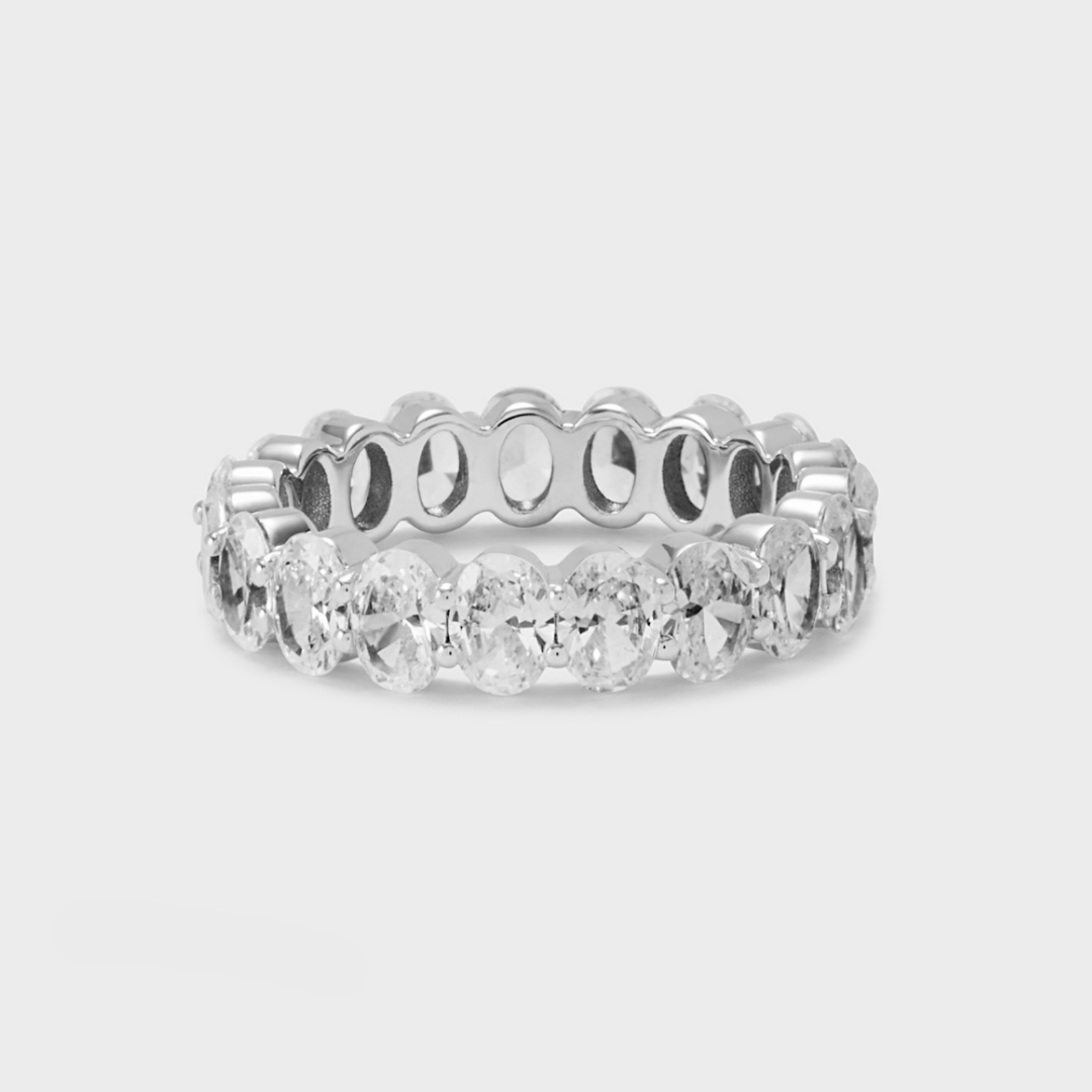 Defined Oval Diamond Band