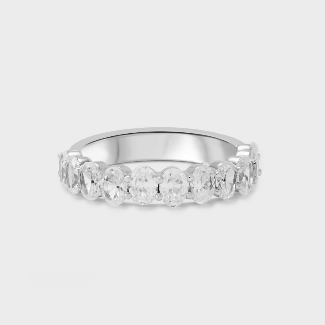 Defined Oval Diamond Band