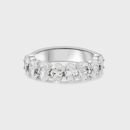 Defined Oval Diamond Band
