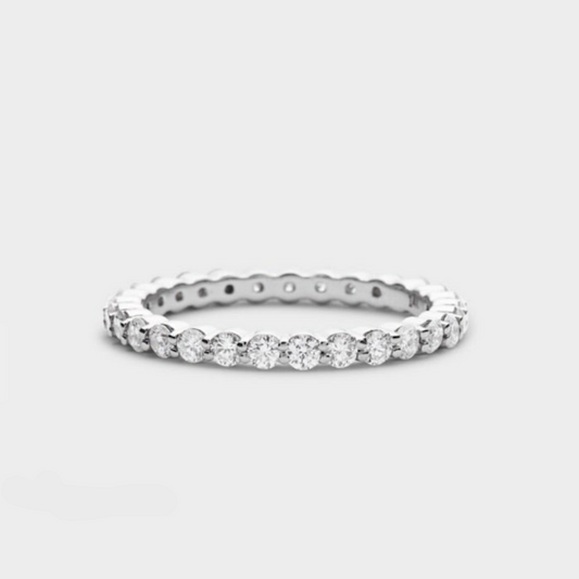 Defined Round Diamond Band