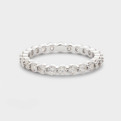 Defined Round Diamond Band
