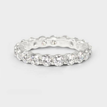 Defined Round Diamond Band