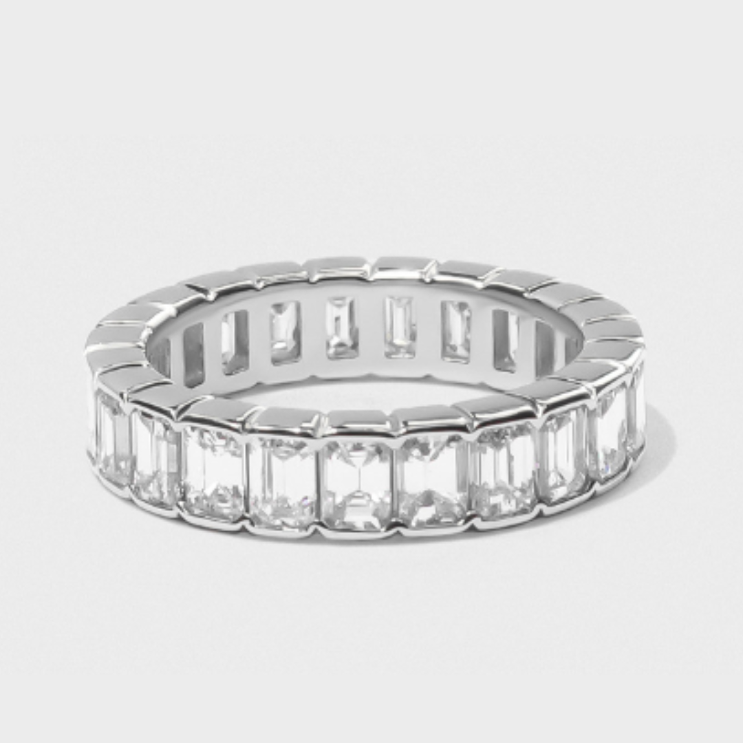 Half Bezel Emerald Cut Band