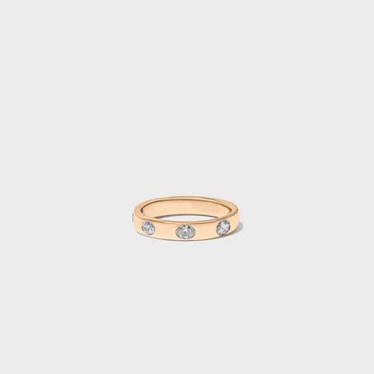 Bold Inlay Oval Diamond Band