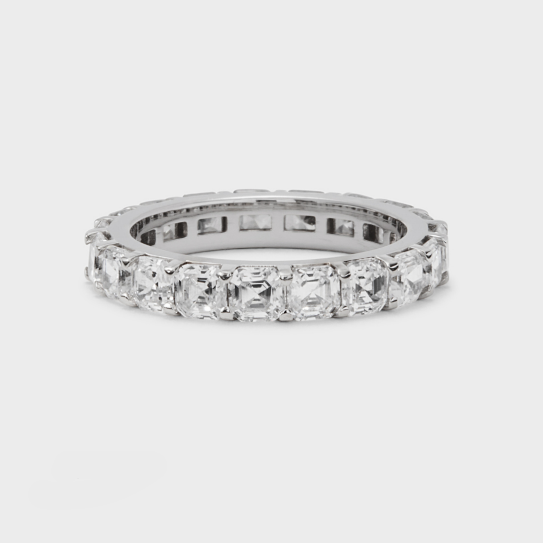 Low Luxe Asscher Cut Band