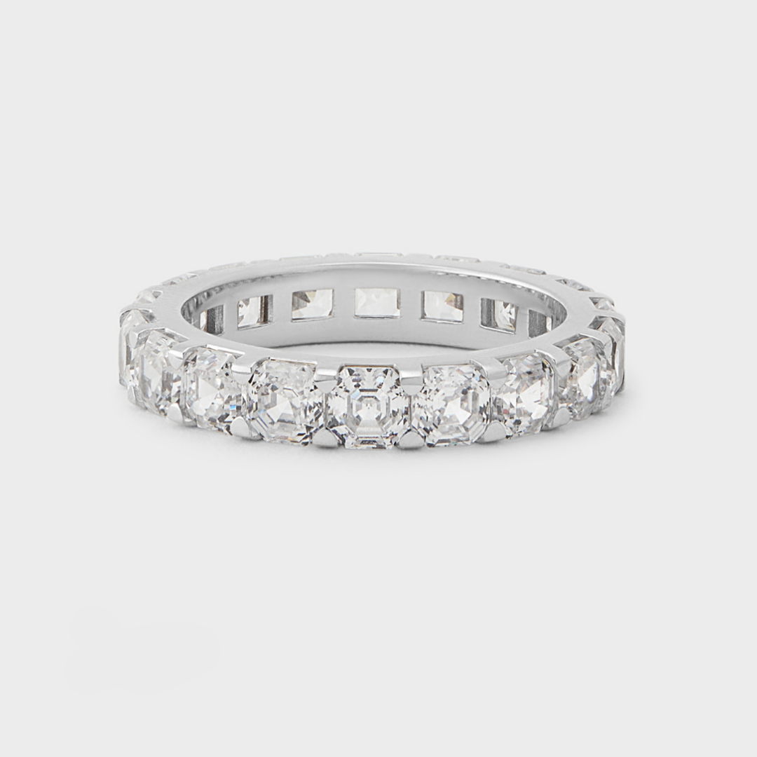 Low Luxe Asscher Cut Band