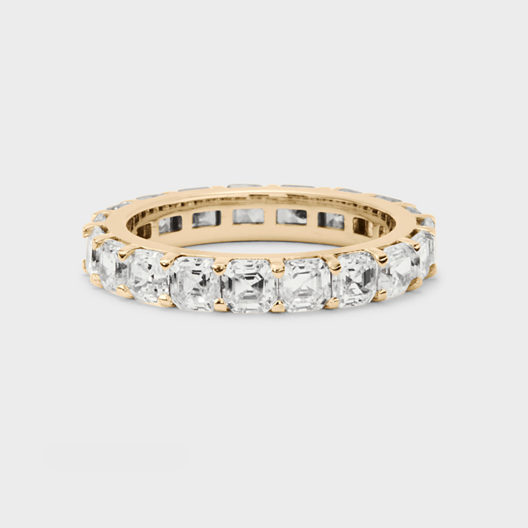 Low Luxe Asscher Cut Band