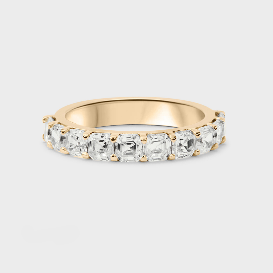 Low Luxe Asscher Cut Band