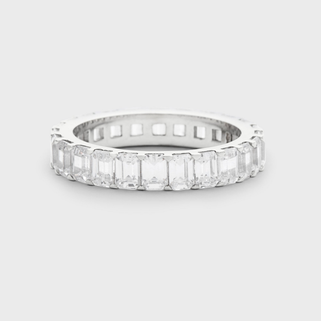 Low Luxe Emerald Cut Band