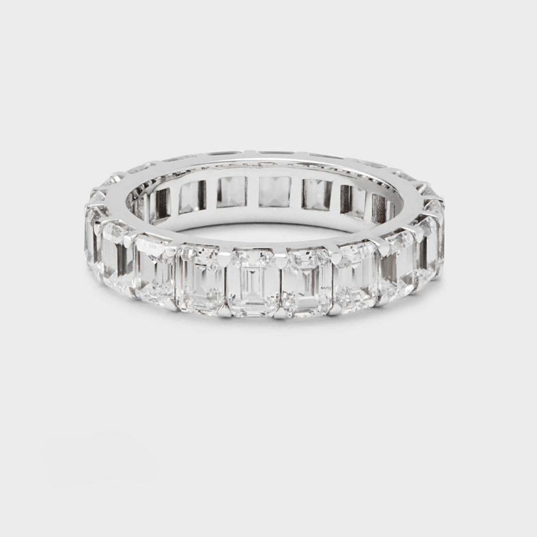 Low Luxe Emerald Cut Band