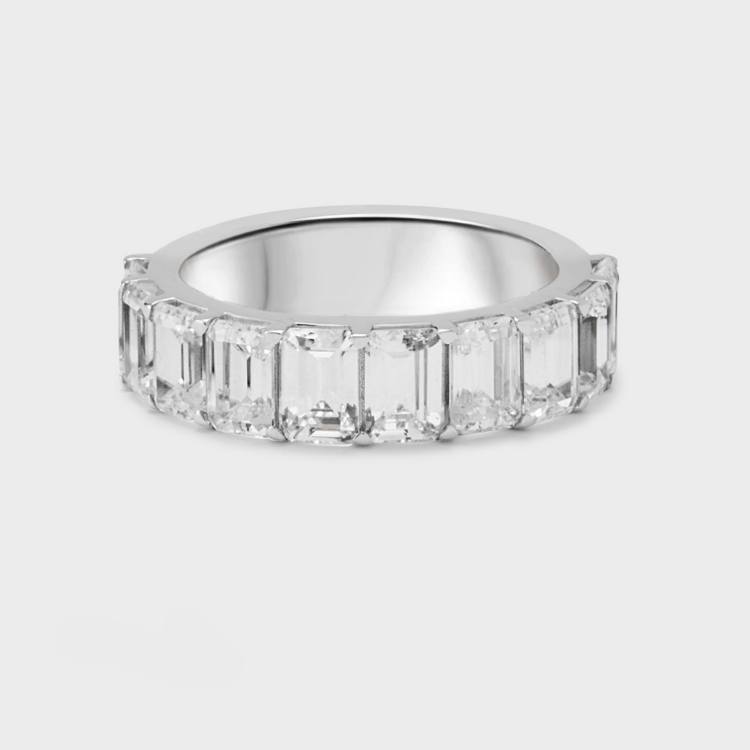 Low Luxe Emerald Cut Band