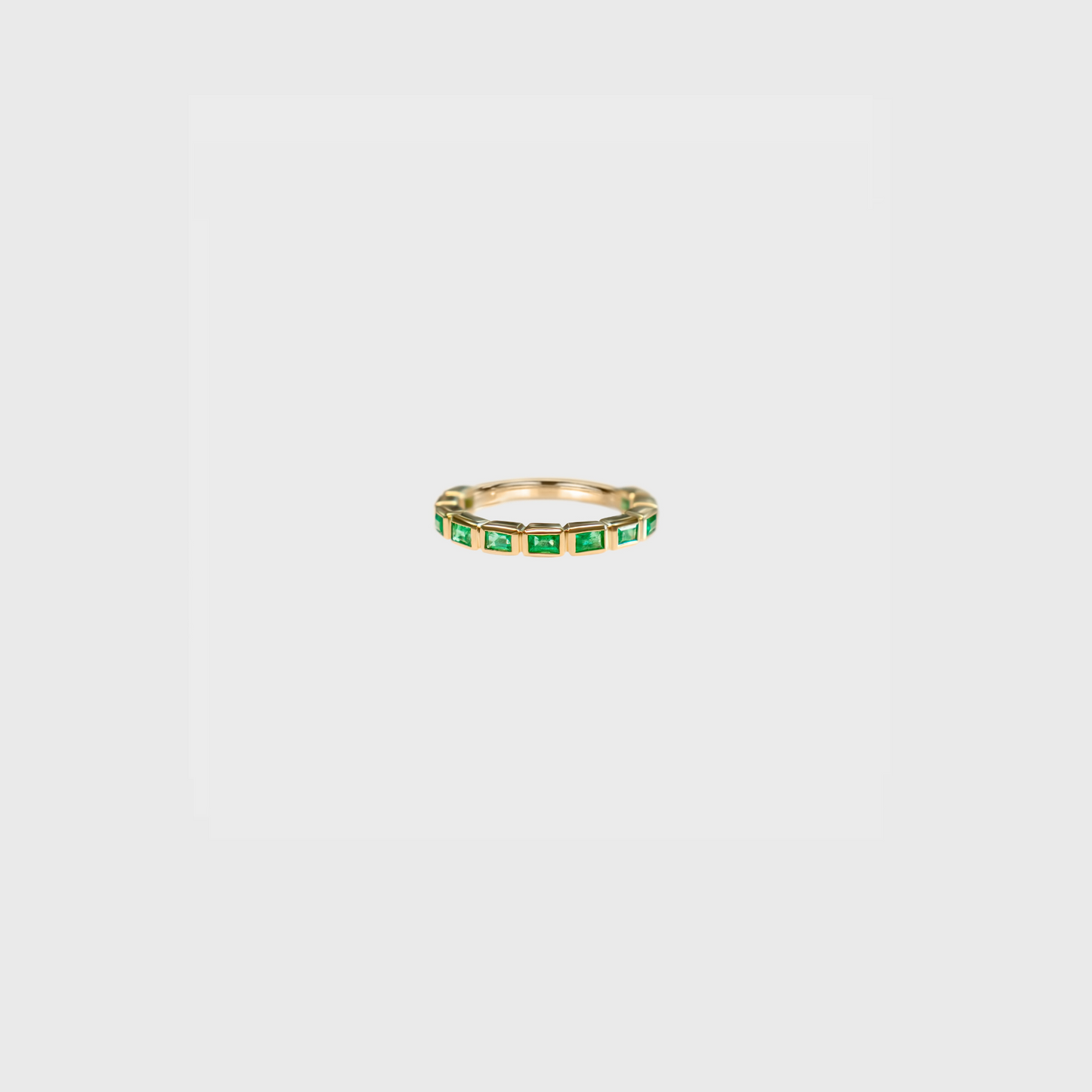 Bezel Set Emerald Gemstone Baguette Band