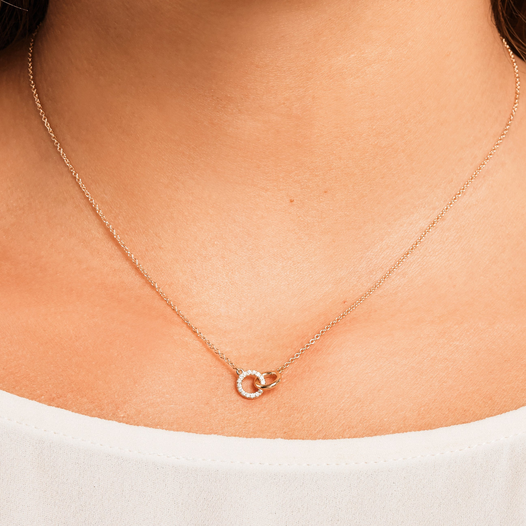 The Little Links Necklace
