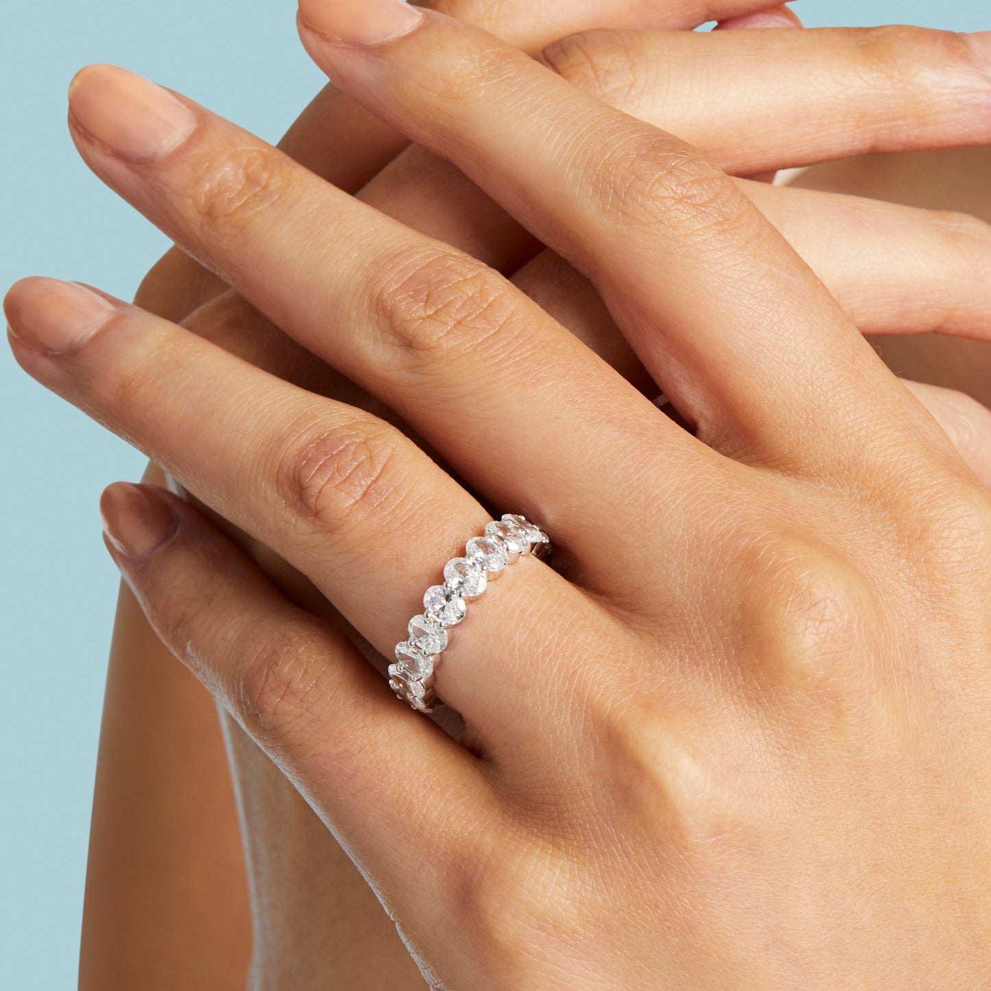 Defined Oval Diamond Band