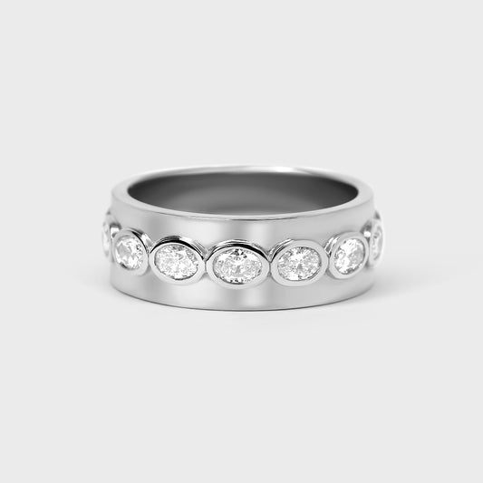 Isle Oval Diamond Band